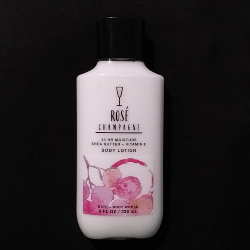 Bath & Body Works Body Lotion in Rosé Champagne